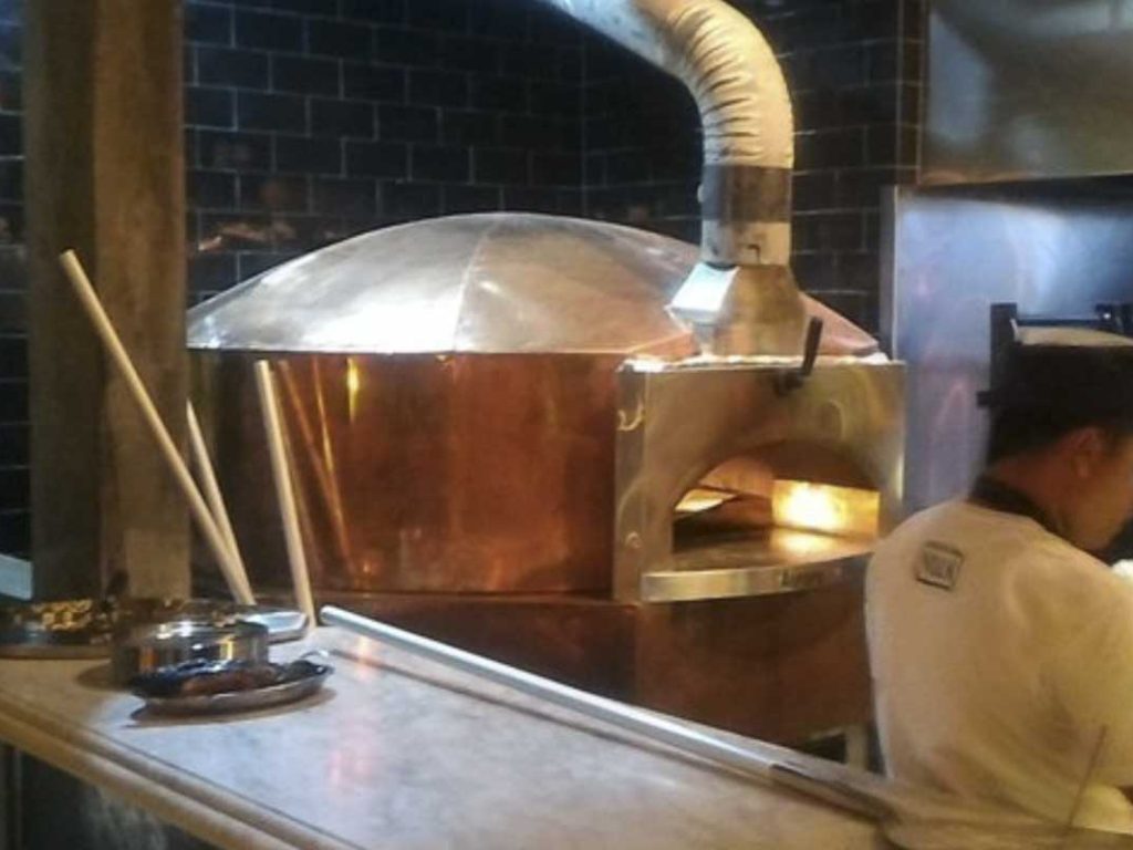 Aurora 120 brass Oven Pizza Brick Lava Stones Wood Gas Bali Indonesia Asia 500 019