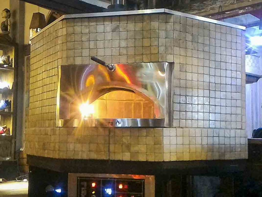 Aurora 120 brown Oven Pizza Brick Lava Stones Wood Gas Bali Indonesia Asia 400 037