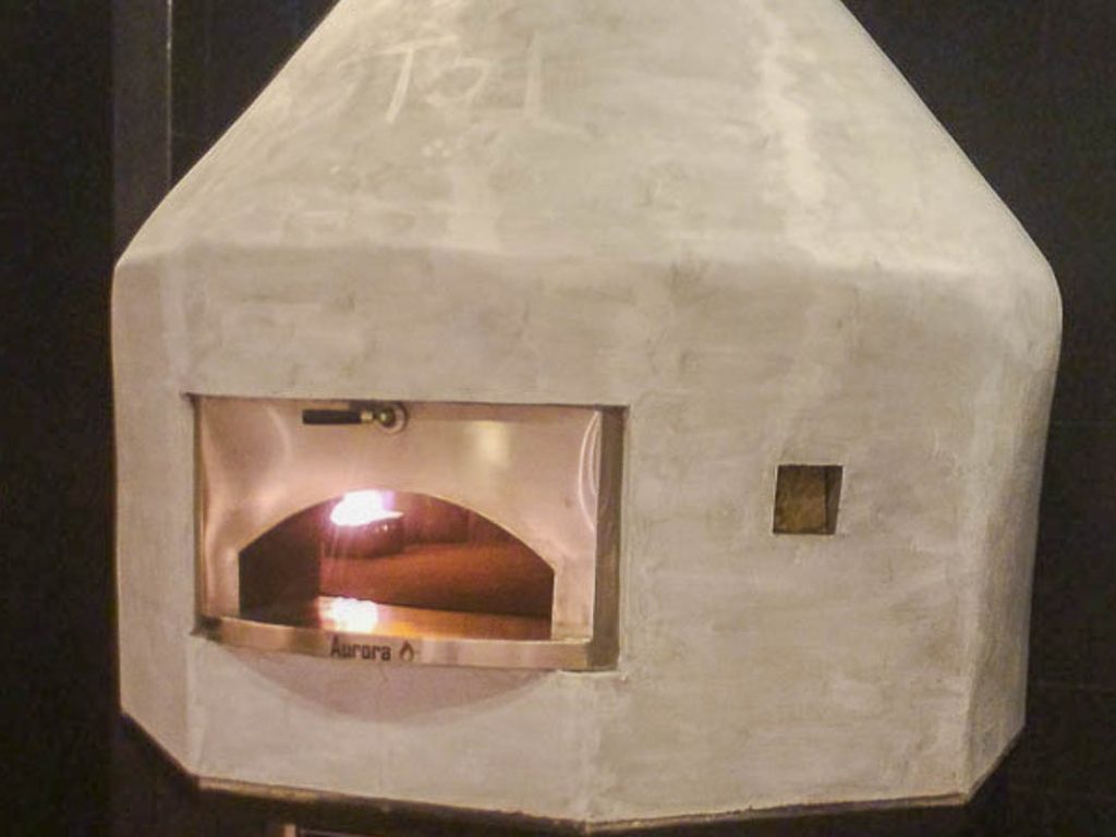 Aurora 120 custom Oven Pizza Brick Lava Stones Wood Gas Bali Indonesia Asia 500 039