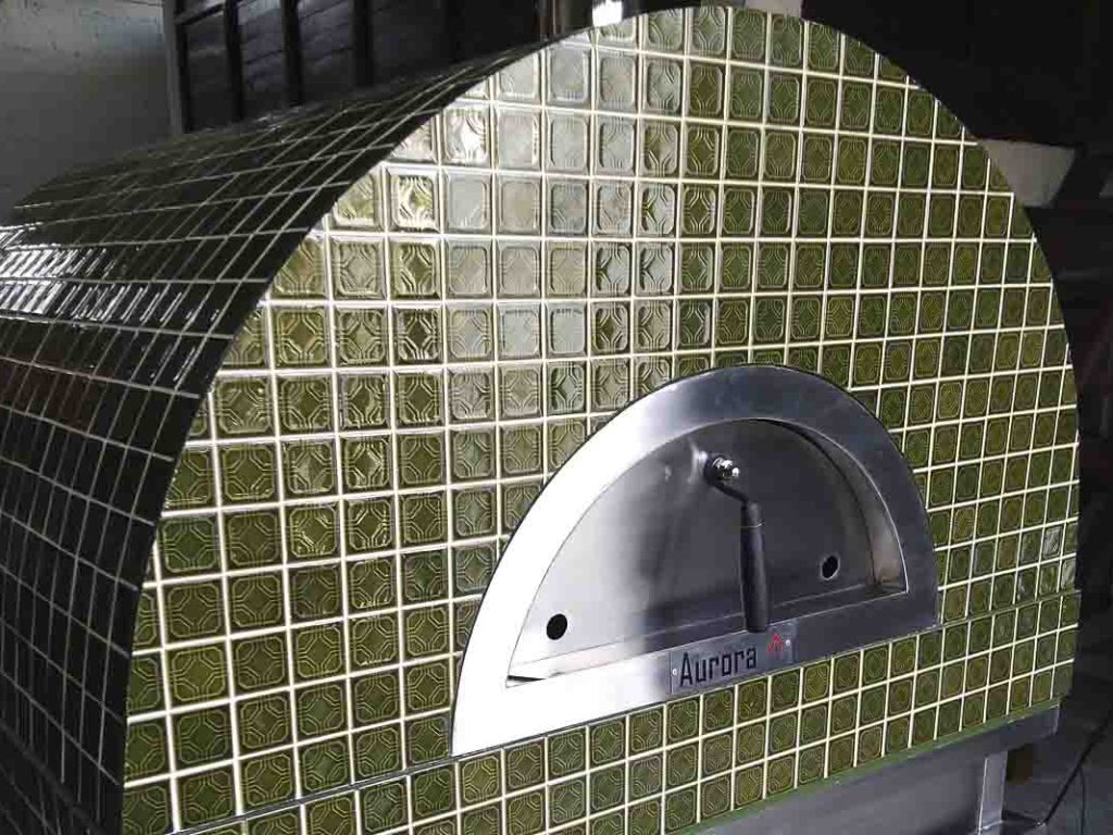 Aurora 90 green Oven Pizza Brick Lava Stones Wood Gas Bali Indonesia Asia 200 038
