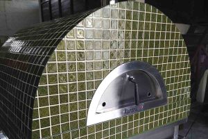 Aurora 90 green Oven Pizza Brick Lava Stones Wood Gas Bali Indonesia Asia 200 038