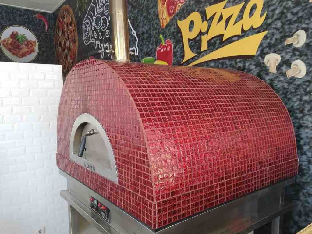 Aurora 90 red Oven Pizza Brick Lava Stones Wood Gas Bali Indonesia Asia 200 047