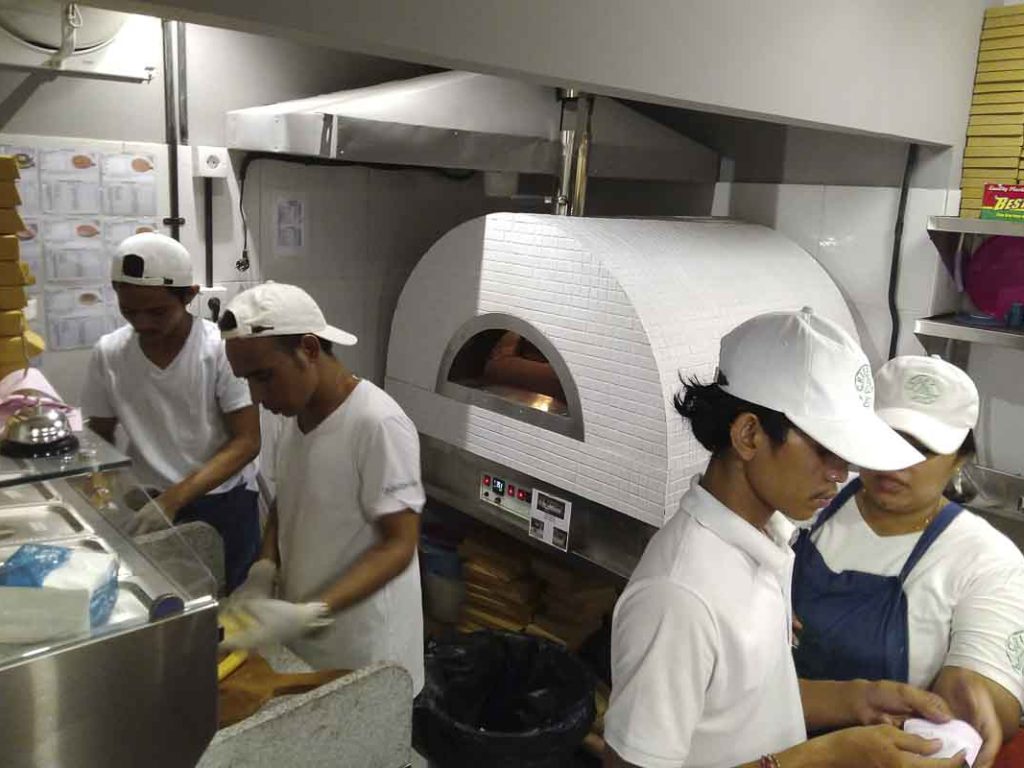 Aurora 90 white Oven Pizza Brick Lava Stones Wood Gas Bali Indonesia Asia 200 041