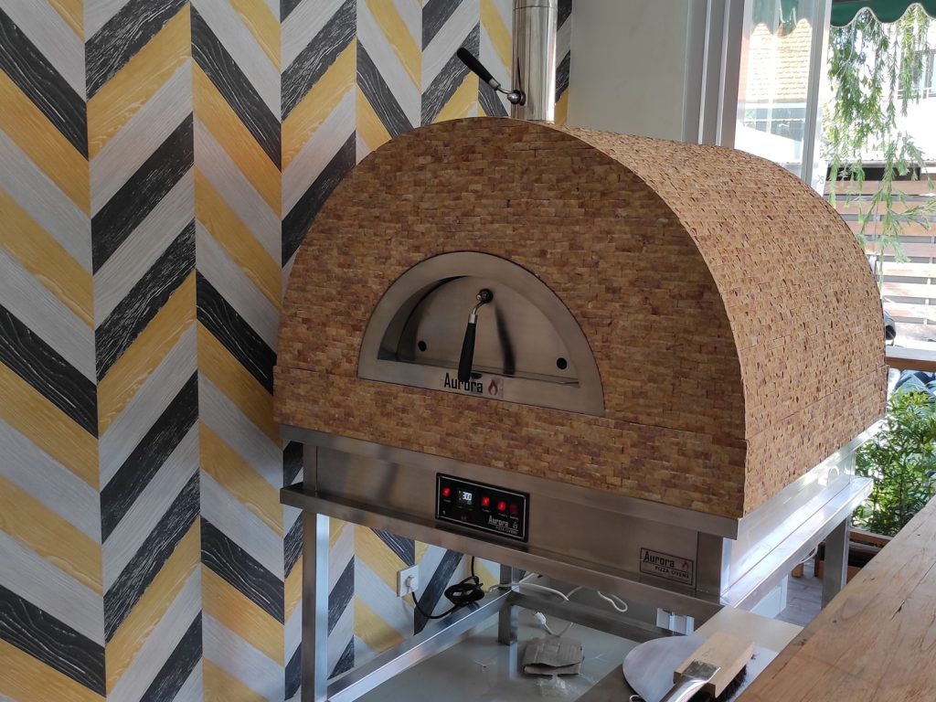 Professional Pizza Ovens in a beautifull restaurant